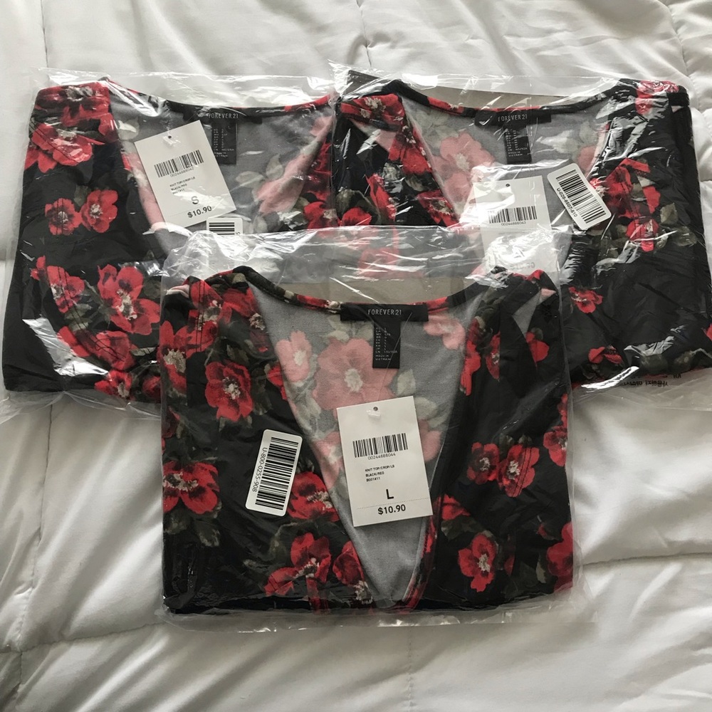 NEW Forever 21 Floral Surplice Ruffle Crop Top - Picture 8 of 8